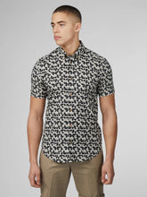 Load image into Gallery viewer, Linear Print S/S Shirt - Black-BEN SHERMAN-P&amp;K The General Store
