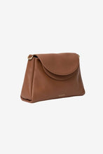 Load image into Gallery viewer, Beckett Crossbody - Tan Luxe-SABEN-P&amp;K The General Store
