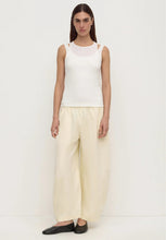 Load image into Gallery viewer, Lola Barrel Pant - Vanilla-ASSEMBLY LABEL-P&amp;K The General Store
