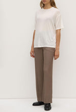 Load image into Gallery viewer, Willow Short Sleeve Tee - Antique White-ASSEMBLY LABEL-P&amp;K The General Store
