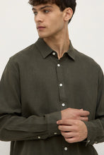Load image into Gallery viewer, Everday Mens Linen LS Shirt - Sorrel-ASSEMBLY LABEL-P&amp;K The General Store
