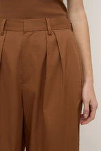 Load image into Gallery viewer, Geno Poplin Pant - Earth-ASSEMBLY LABEL-P&amp;K The General Store
