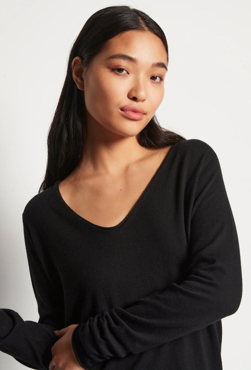 JHL - V Neck L/S T - Black Cotton Cashmere-JULIETTE HOGAN-P&K The General Store