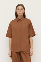 Load image into Gallery viewer, Joni Short Sleeve Shirt - Earth-ASSEMBLY LABEL-P&amp;K The General Store
