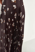 Load image into Gallery viewer, Betty Pleat Dress - Moonflower Twill - Golden-JULIETTE HOGAN-P&amp;K The General Store
