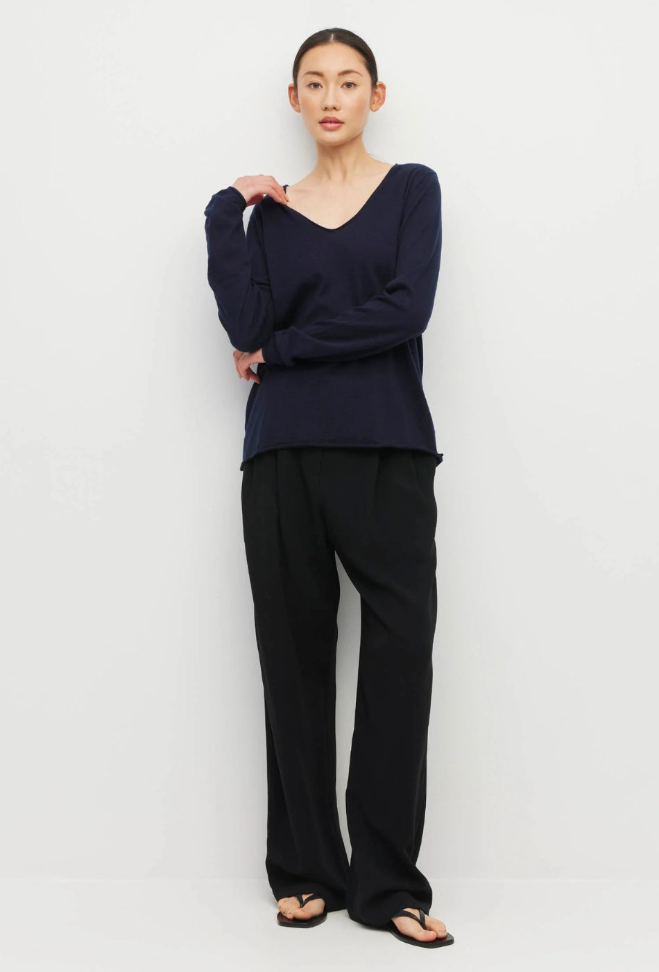 JHL V Neck L/S T - Navy-JULIETTE HOGAN-P&K The General Store