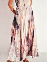 Load image into Gallery viewer, Lillian Pleat Dress - Bouquet-JULIETTE HOGAN-P&amp;K The General Store
