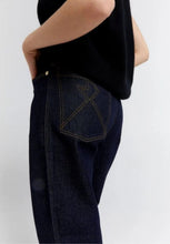 Load image into Gallery viewer, Mod Outland Jean - Indigo
