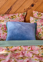 Load image into Gallery viewer, Cloud Break Velvet Cushion
