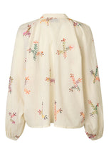 Load image into Gallery viewer, Hailey Shirt - Creme-LOLLYS LAUNDRY-P&amp;K The General Store
