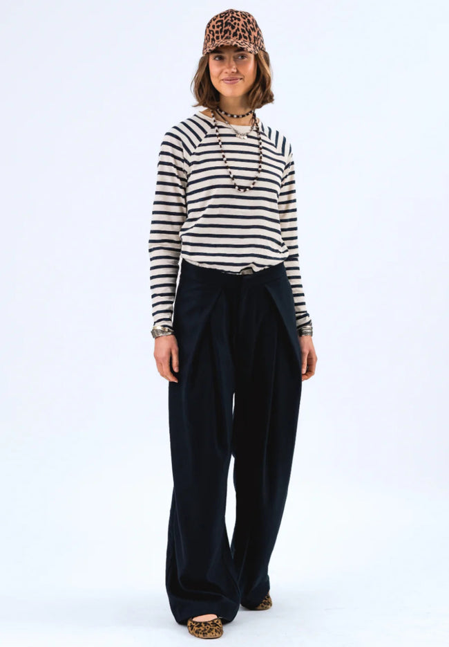 Lival Tee - Black-LOLLYS LAUNDRY-P&amp;K The General Store