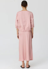 Load image into Gallery viewer, Innes Tuck Top - Pink
