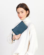 Load image into Gallery viewer, Tilly Crossbody - Hunter Green-SABEN-P&amp;K The General Store
