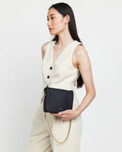 Load image into Gallery viewer, Fox Crossbody Bag - Black Bubble-SABEN-P&amp;K The General Store
