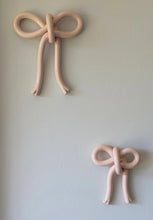 Load image into Gallery viewer, Bow - Large - Pink-Sara Boult-P&amp;K The General Store
