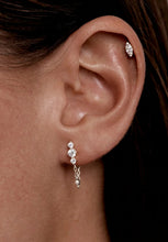 Load image into Gallery viewer, In The Stars Chain Huggie Earrings - Silver-BY CHARLOTTE-P&amp;K The General Store
