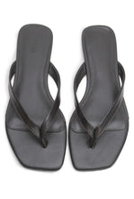 Load image into Gallery viewer, Square Toe Thong - Pepper-LA TRIBE-P&amp;K The General Store
