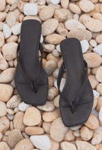 Load image into Gallery viewer, Square Toe Thong - Pepper-LA TRIBE-P&amp;K The General Store
