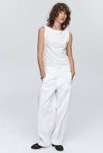 Load image into Gallery viewer, Jill Singlet - Ivory-MARLE-P&amp;K The General Store
