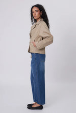 Load image into Gallery viewer, Unity Short Trench - Camel-MARLOW-P&amp;K The General Store
