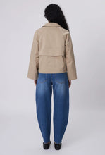 Load image into Gallery viewer, Unity Short Trench - Camel-MARLOW-P&amp;K The General Store
