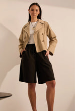 Load image into Gallery viewer, Unity Short Trench - Camel-MARLOW-P&amp;K The General Store
