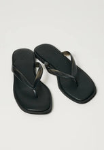 Load image into Gallery viewer, Jello Thong - Black-REMAIN-P&amp;K The General Store
