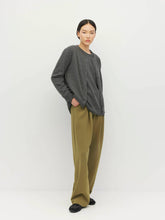 Load image into Gallery viewer, Twin Cardi (Cashmere) - Thunder-JULIETTE HOGAN-P&amp;K The General Store
