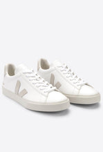 Load image into Gallery viewer, Campo Chrome Free - Extra White Natural Suede-VEJA-P&amp;K The General Store
